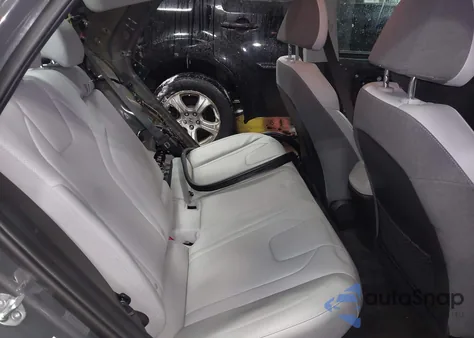 2023 Hyundai Elantra Hybrid Limited from USA, damaged, VIN KMHLN4AJ9PU090180